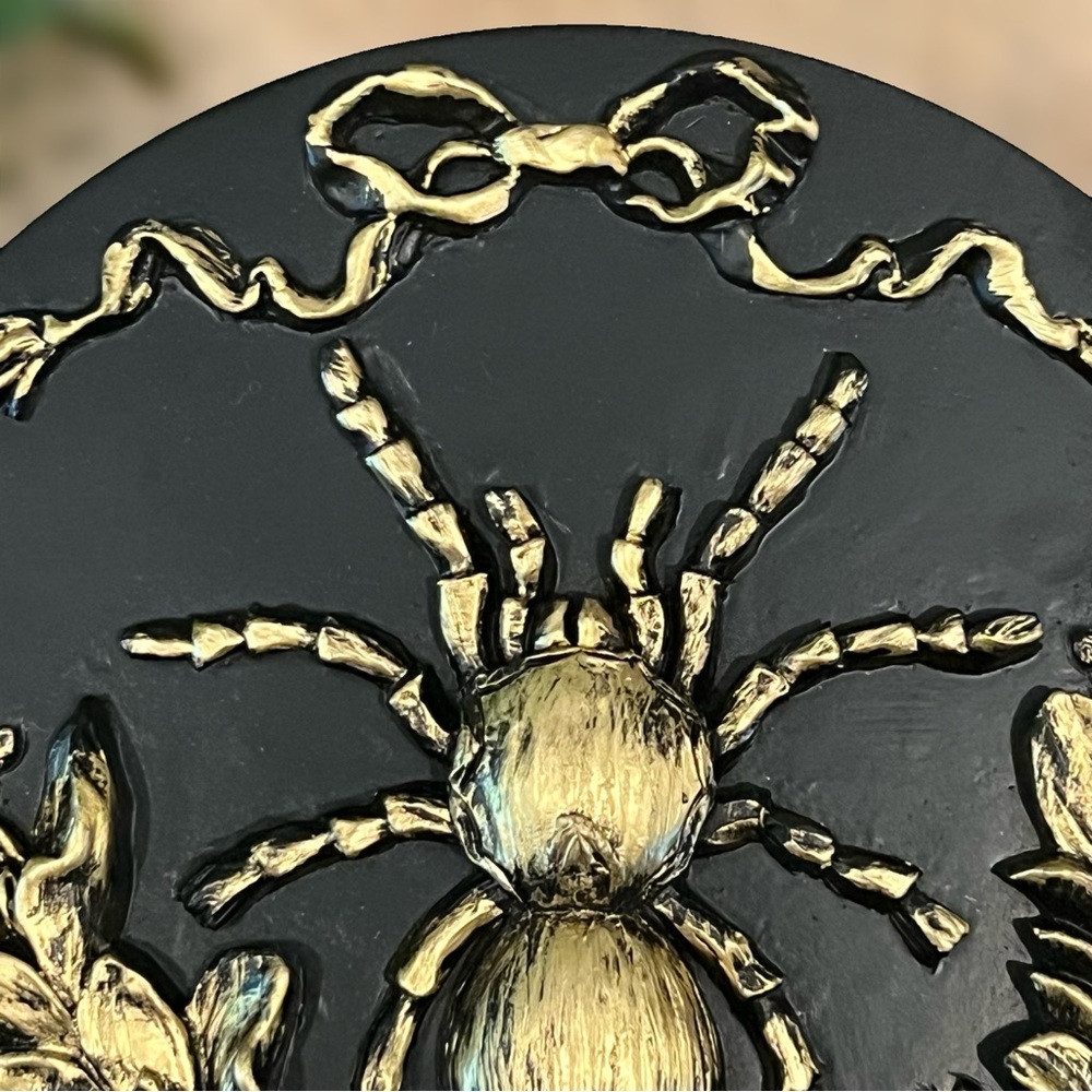NEW Modern Alchemy Amber Wood & Oak Textured Lid Bougie Parfumee 15.1 OZ Candle - Picture 9 of 15